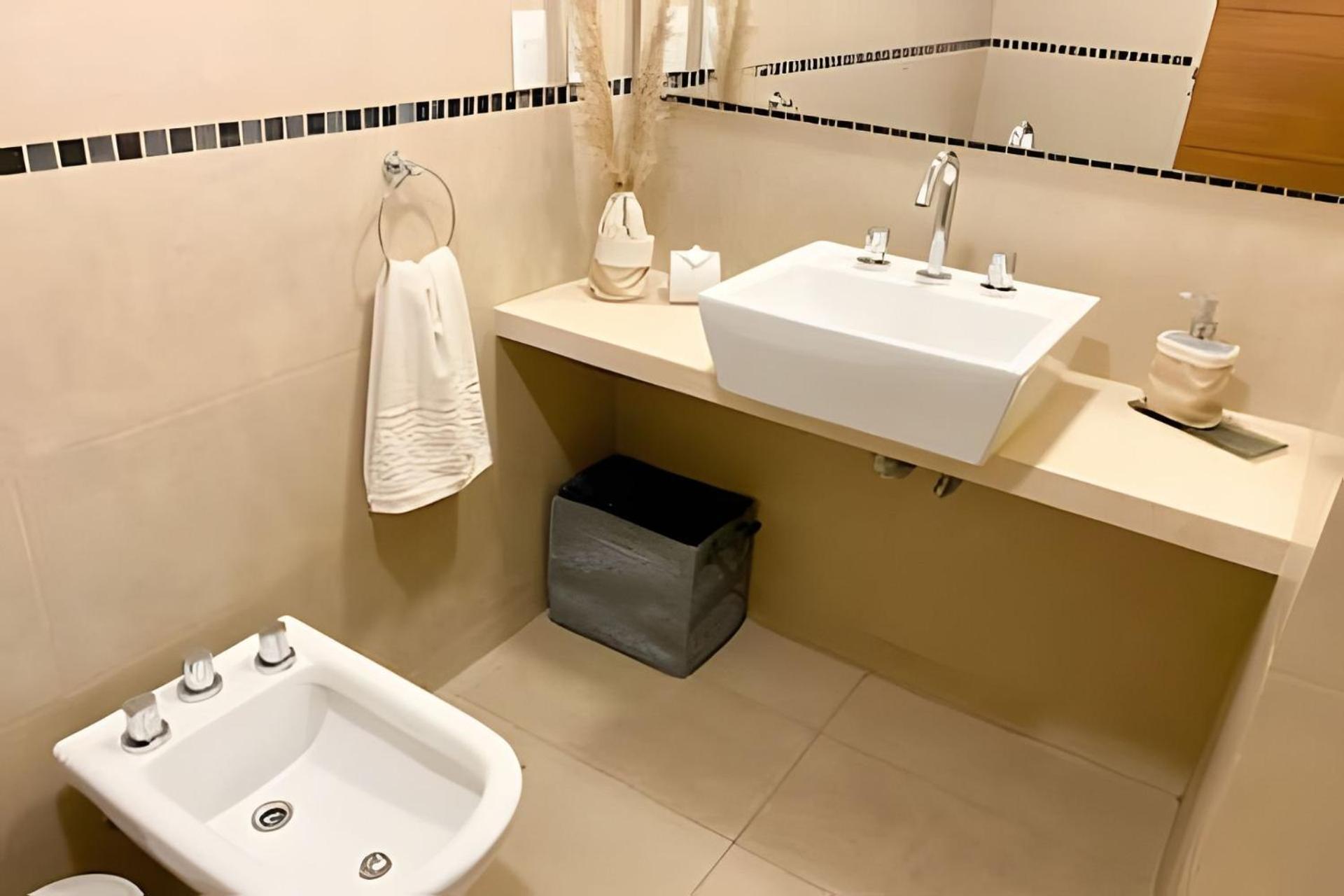 Apartment Eco Apartment, Con Cochera, P/ 3 *